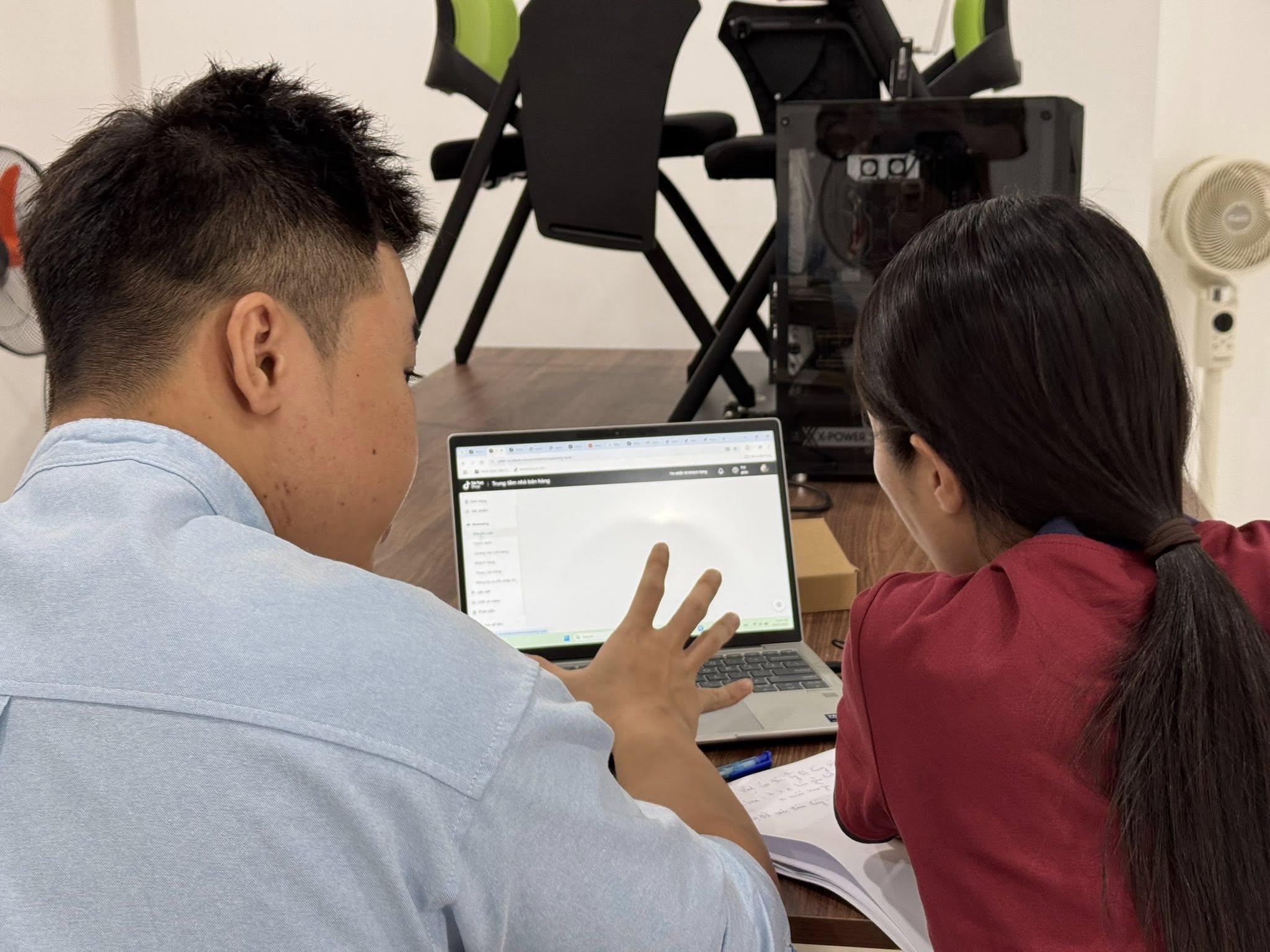 Cùng học viên setup chiến dịch quảng cáo